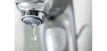 5 Nguyên nhân và cách khắc phục máy lọc nước bị gỉ nước ra ngoài