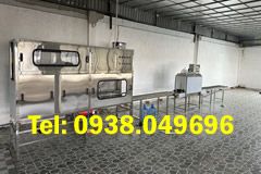 Dây chuyền chiết rót bình 5Galon. Sản xuất nước uống tinh khiết đóng bình