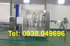 Máy chiết rót chai pet nhựa với công suất 3000 Chai/h